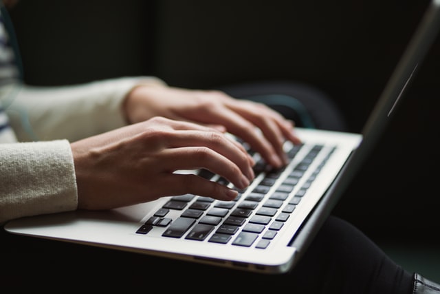Applying to College Without Leaving Home college application