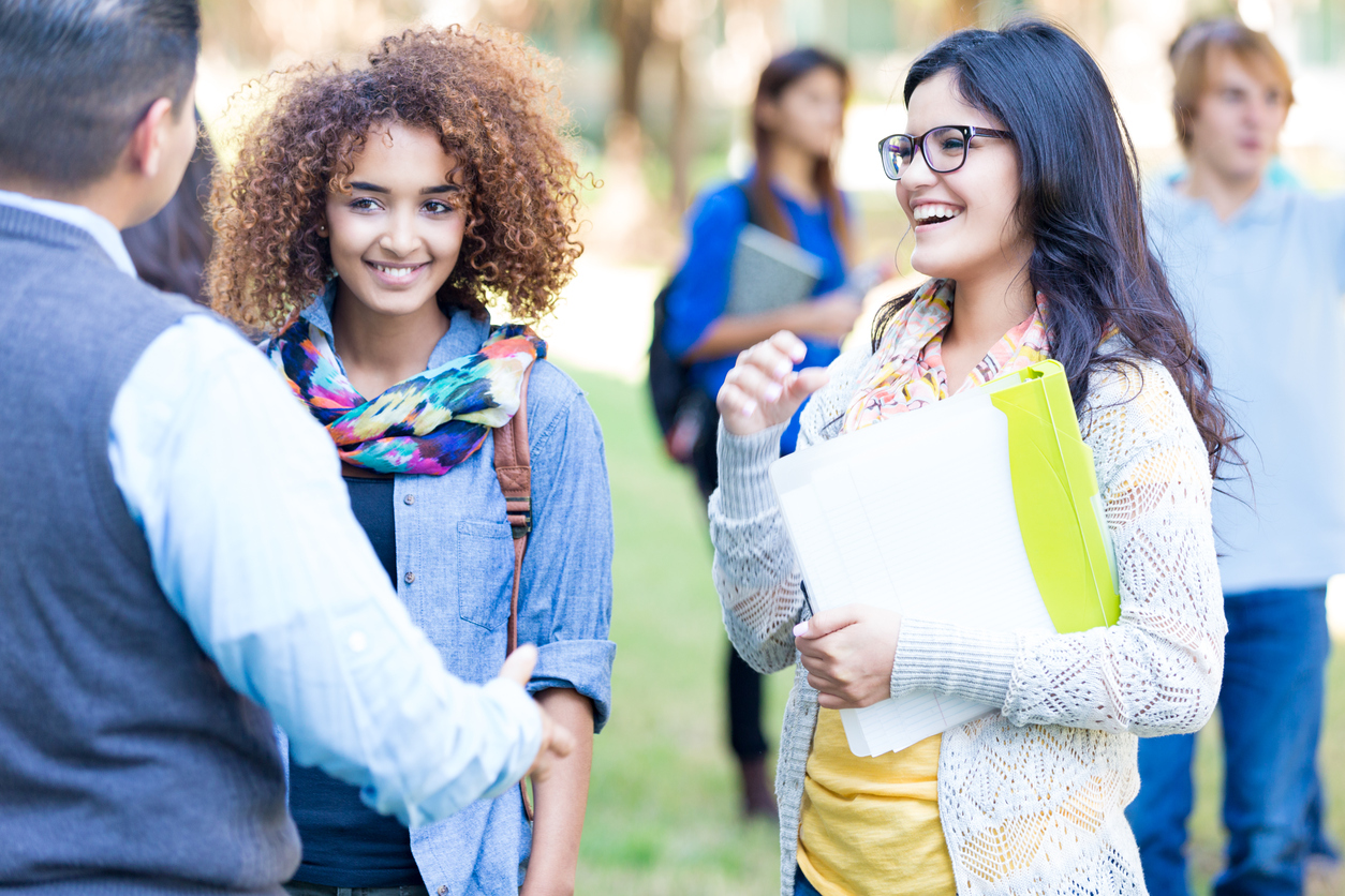 The Five Things to Know Before You Go on a College Visit High School Students Touring a College Campus