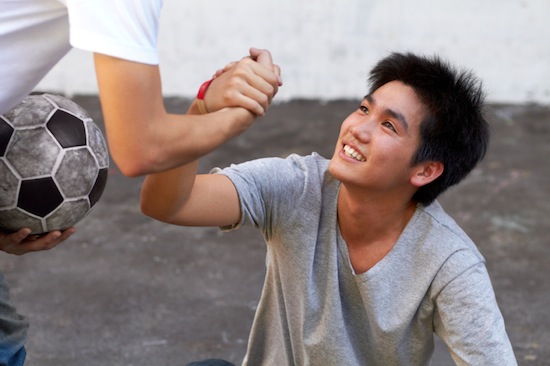 Promoting Sportsmanship in Teen Sports sportsmanship in teens