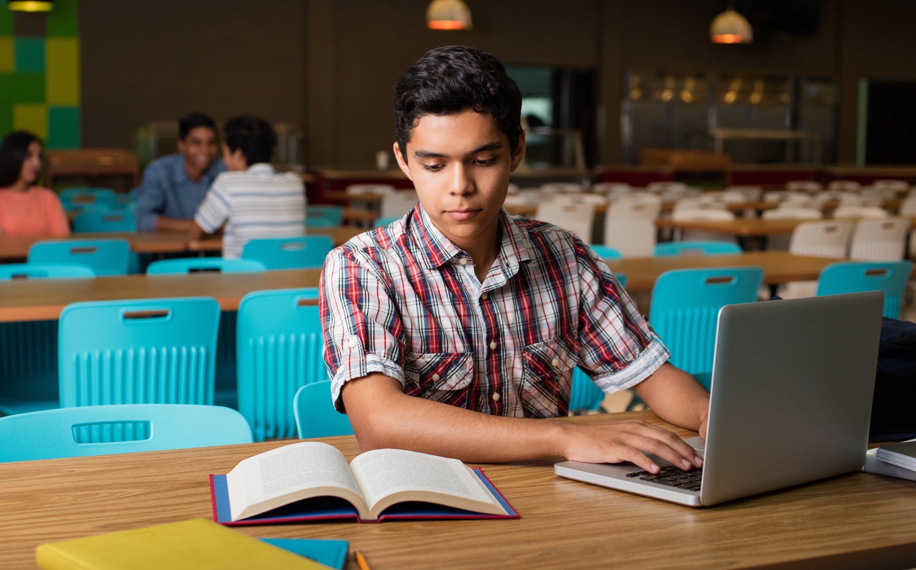 Your Finals Study Guide: 11 Tips For Conquering the Big Tests Finals Studying